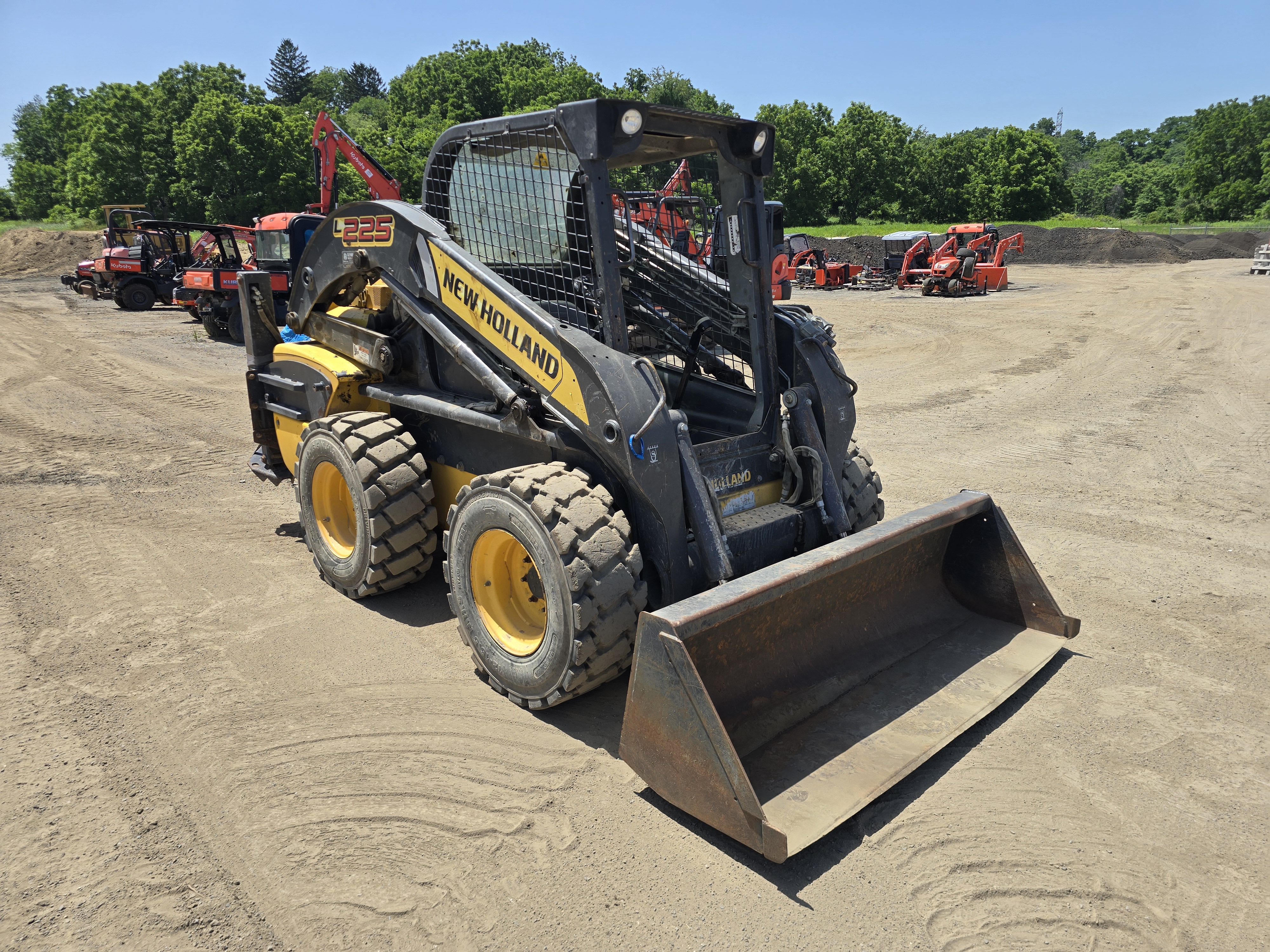 2013 New Holland L225 Skid Steer Loader