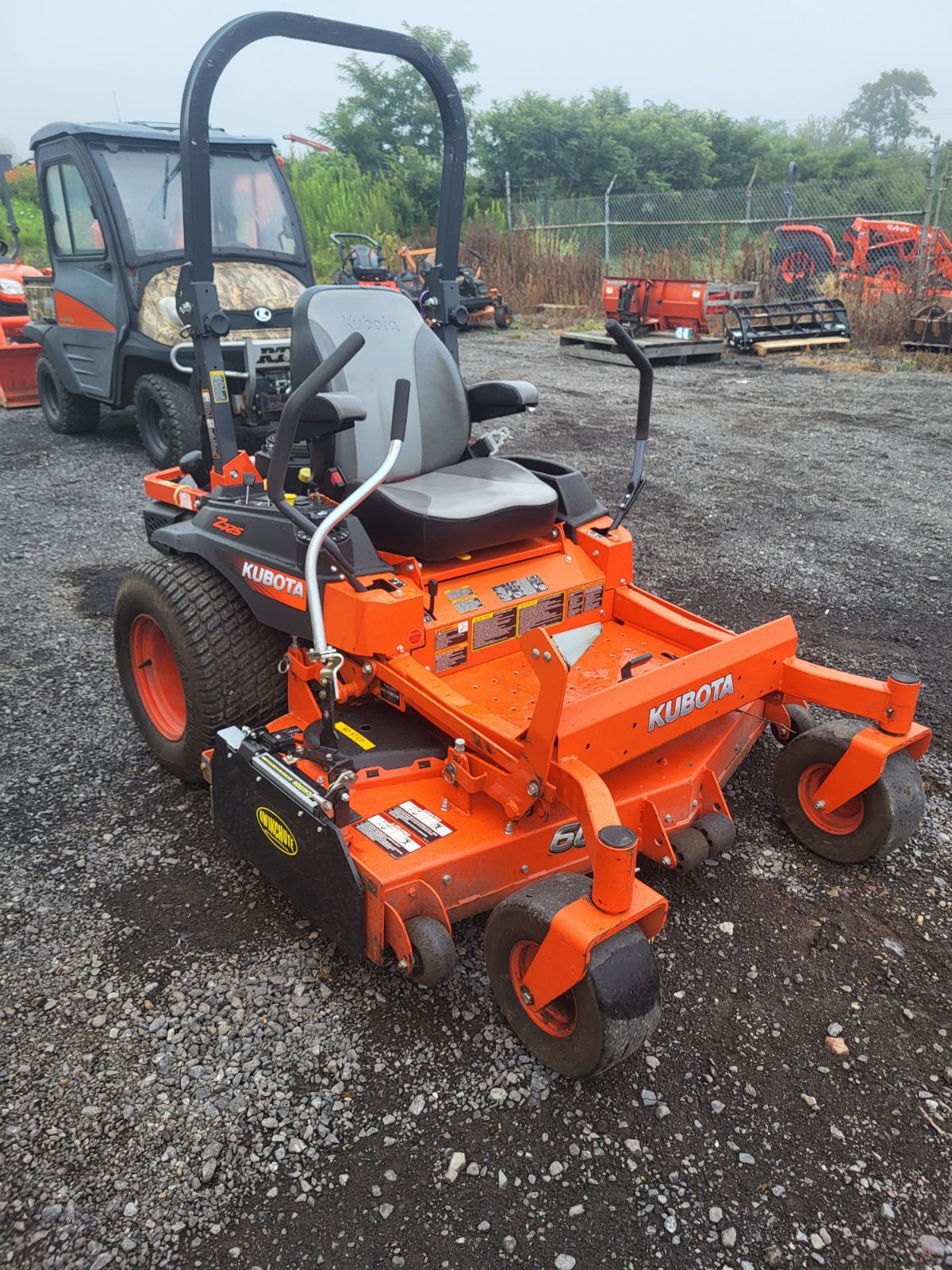 2014 Kubota Z725 Mower/Zero Turn