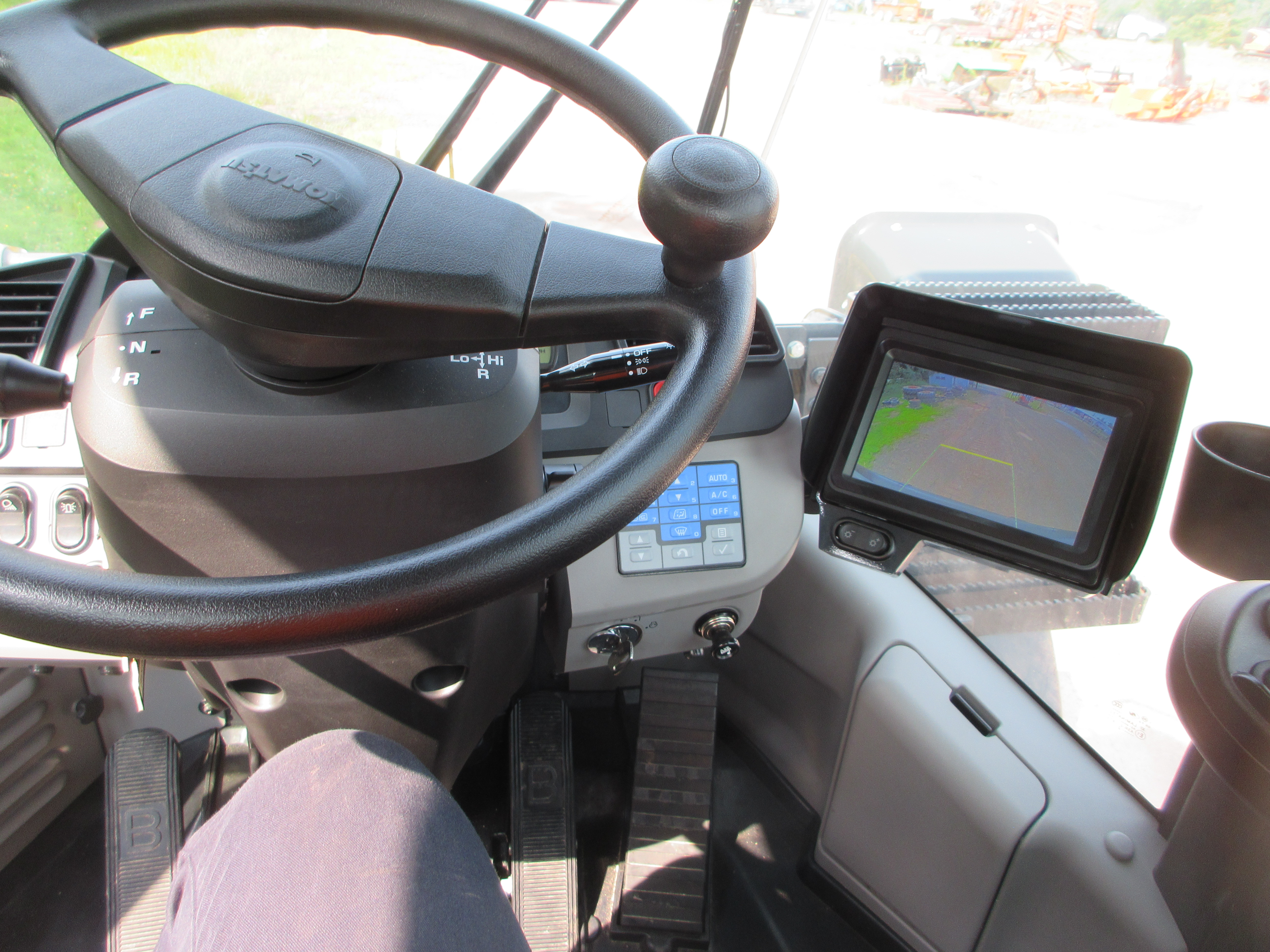 2023 Komatsu WA270-8 Wheel Loader