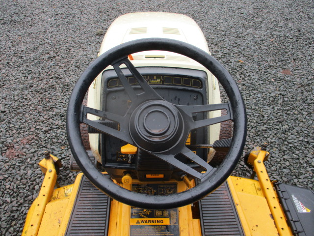 1994 Cub Cadet 1864 Lawn Tractor