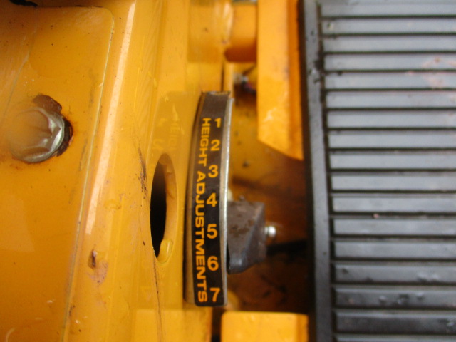 1994 Cub Cadet 1864 Lawn Tractor