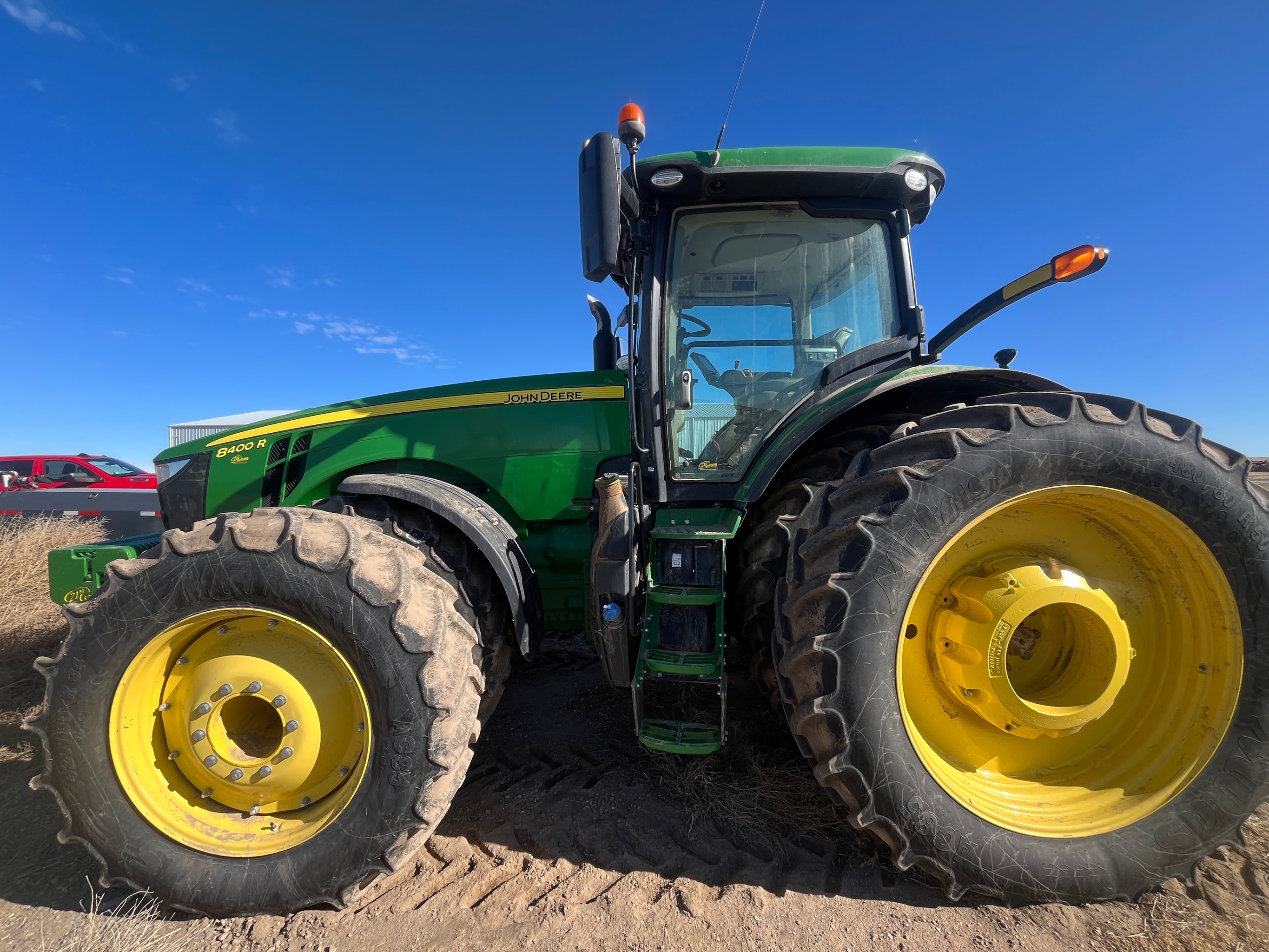 2019 John Deere 8400R Tractor