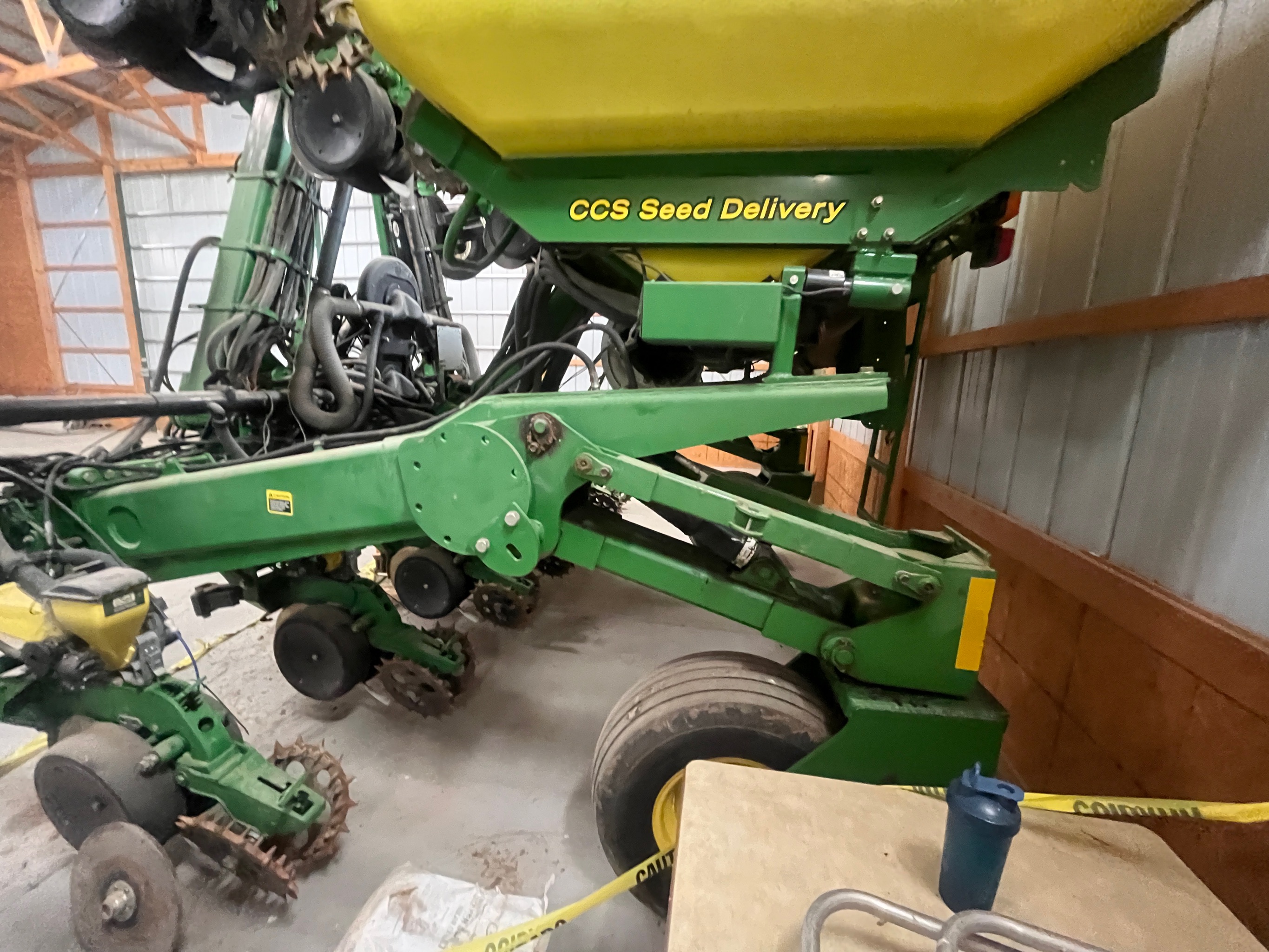 2009 John Deere 1720 Planter