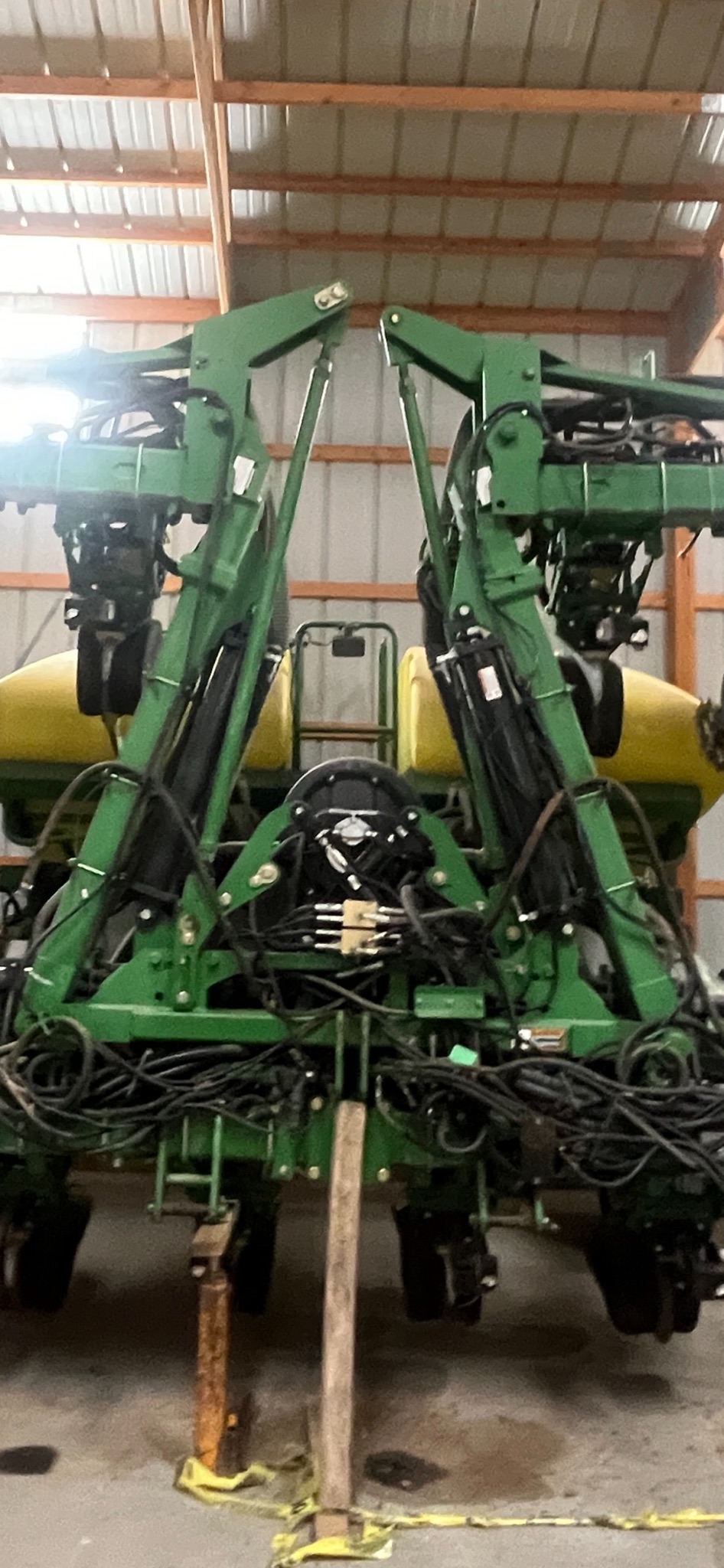 2009 John Deere 1720 Planter