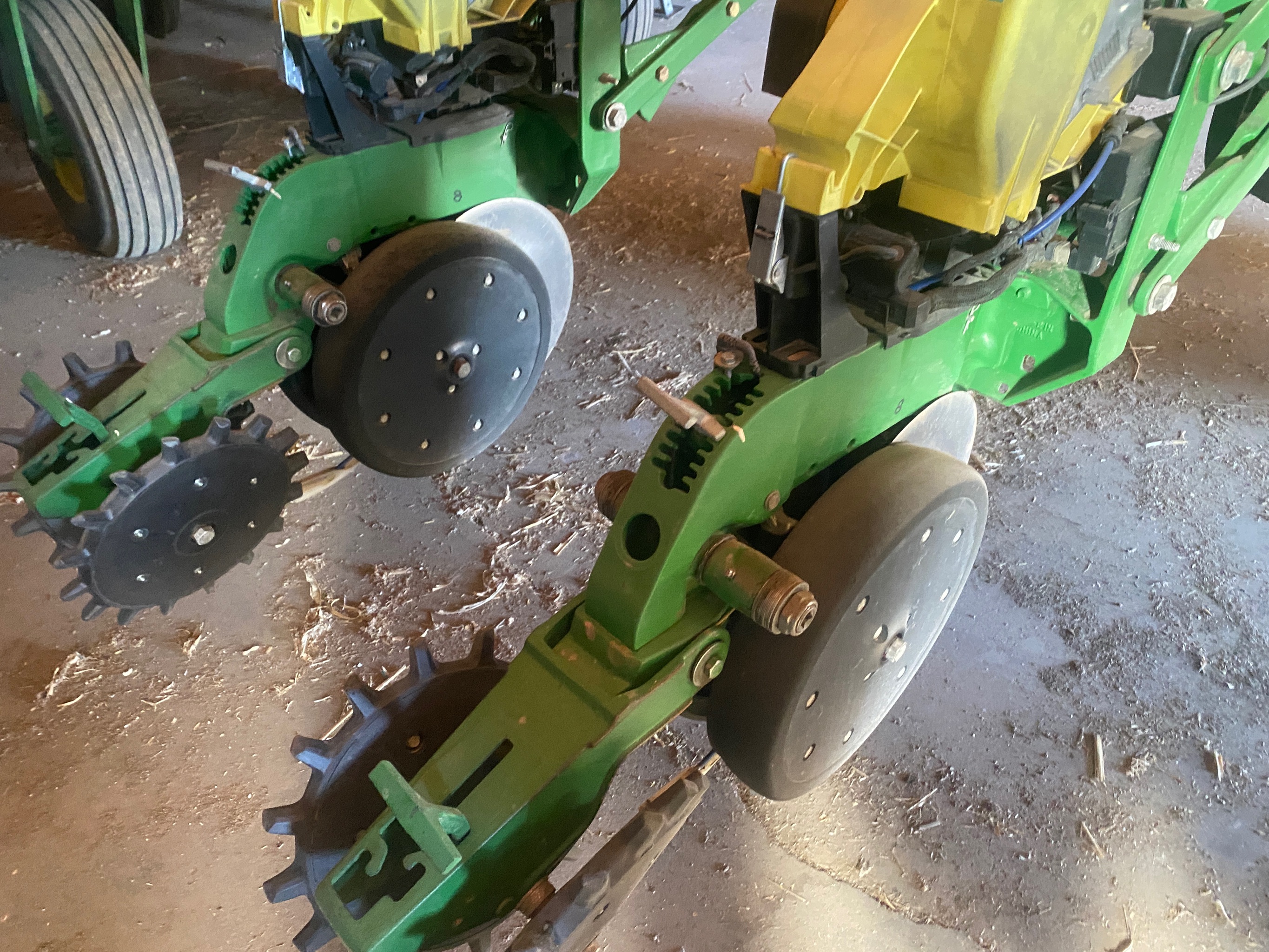 2013 John Deere 1770NT CCS Planter