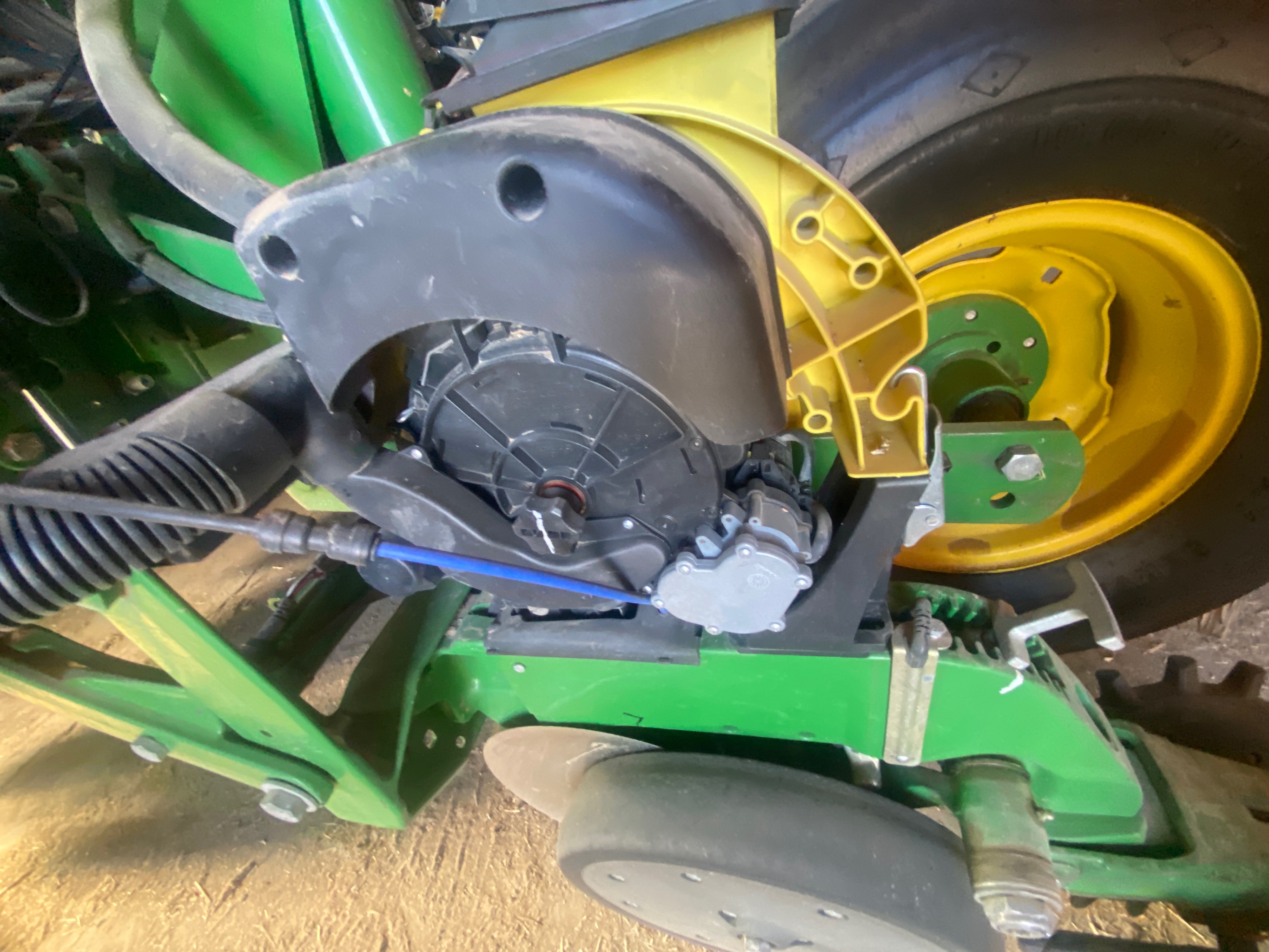 2013 John Deere 1770NT CCS Planter