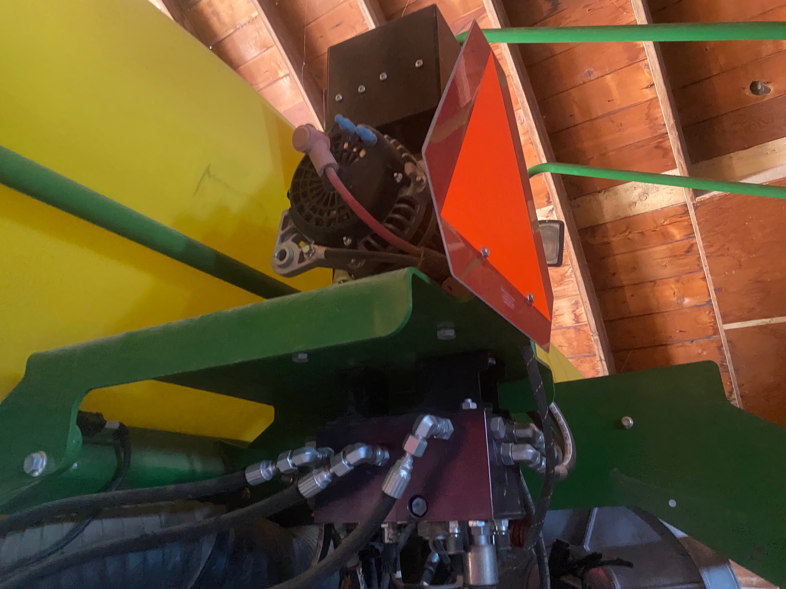 2013 John Deere 1770NT CCS Planter