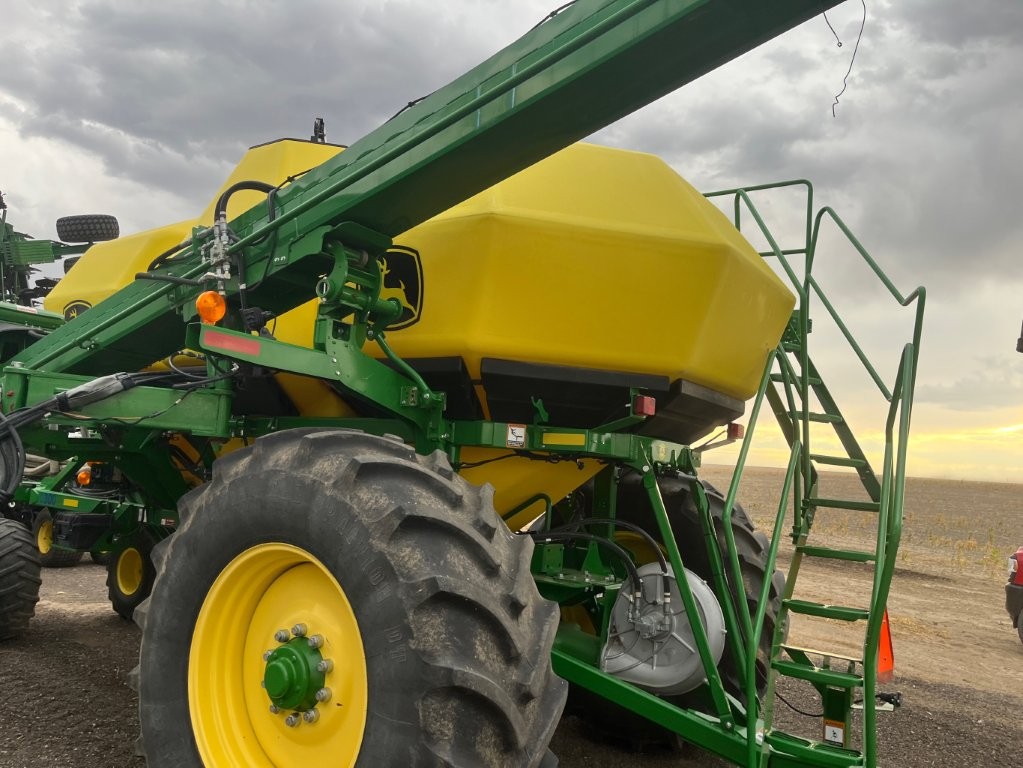 2016 John Deere 1910/1890 Air Seeder