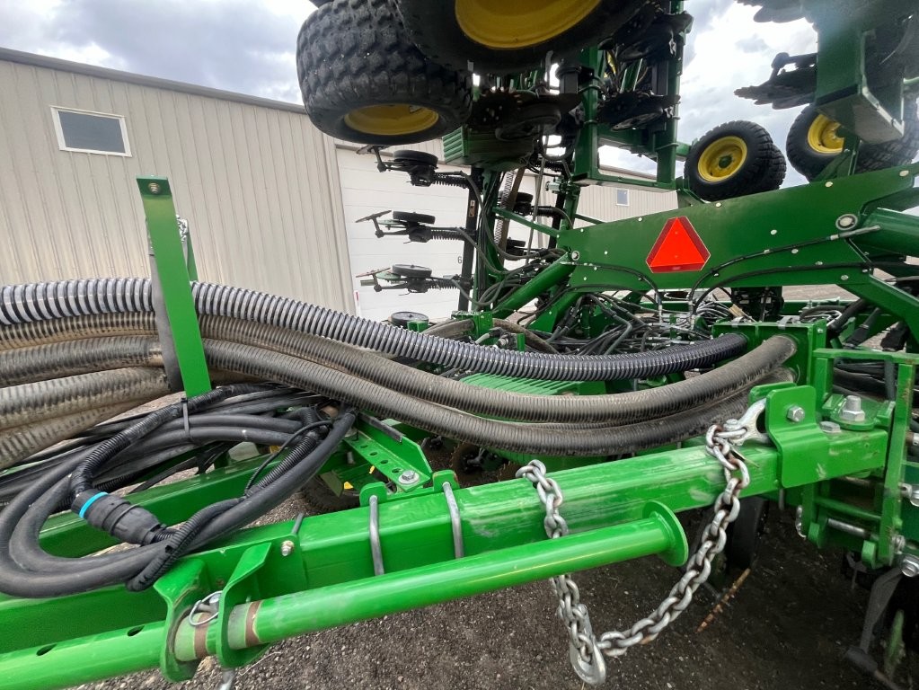 2016 John Deere 1910/1890 Air Seeder