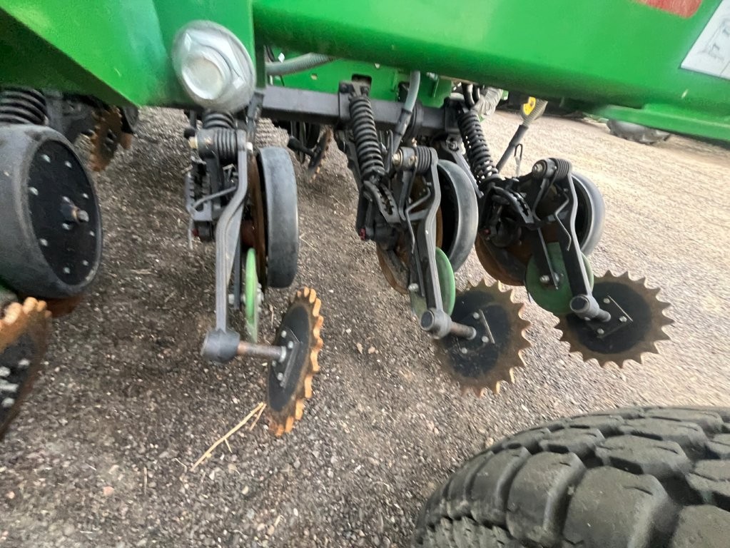 2016 John Deere 1910/1890 Air Seeder