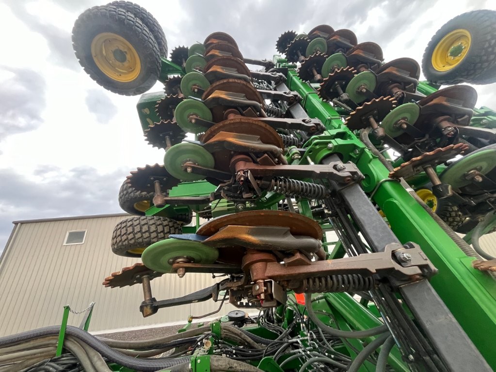 2016 John Deere 1910/1890 Air Seeder