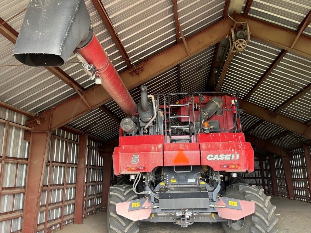 2016 Case IH 8240 Combine