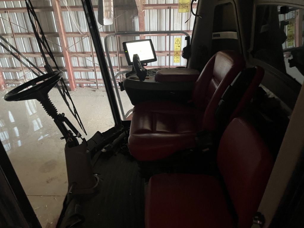 2016 Case IH 8240 Combine