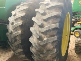 1994 John Deere 8770 Tractor