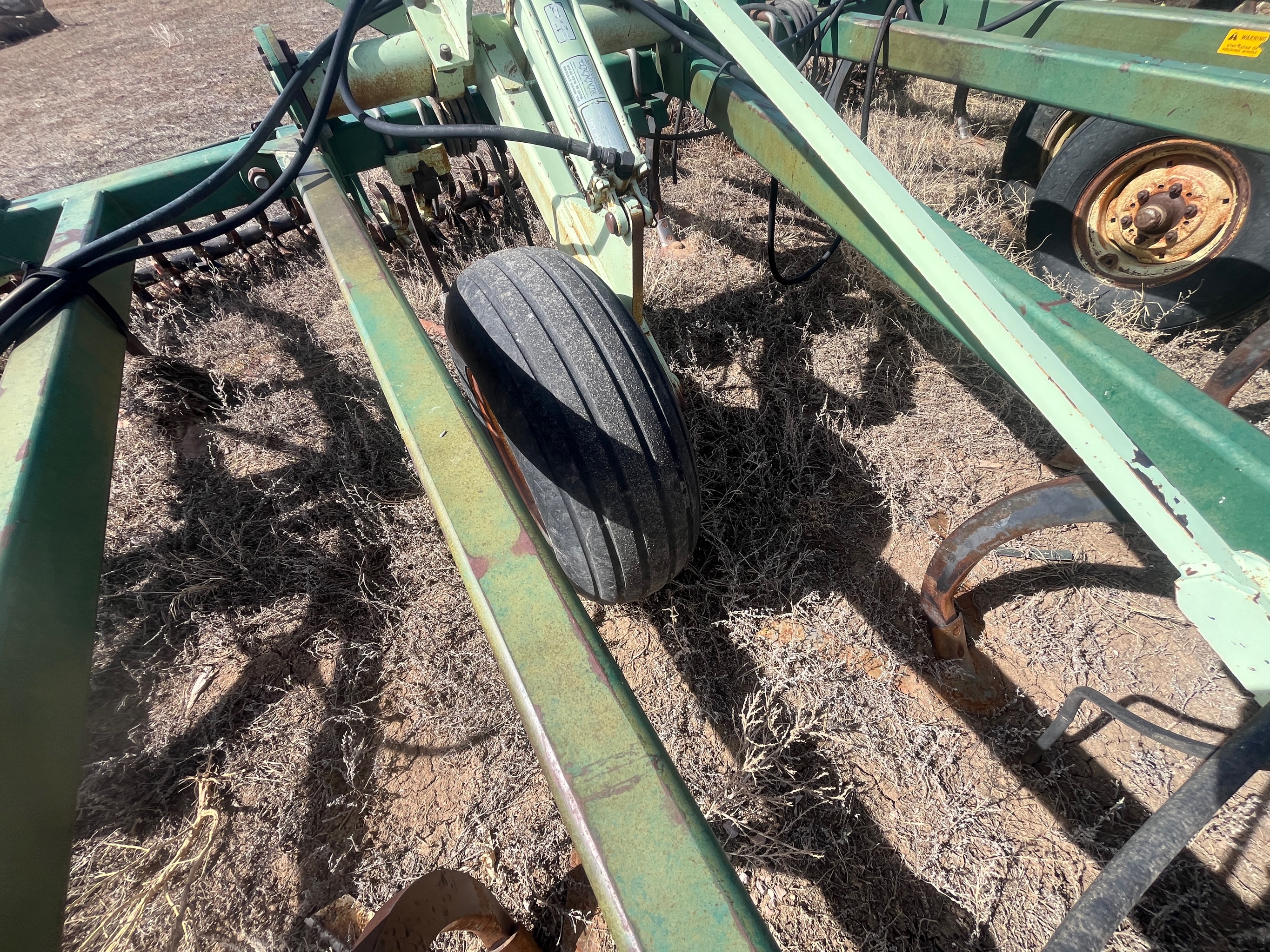 1991 Sunflower 3070-49 Vertical Tillage