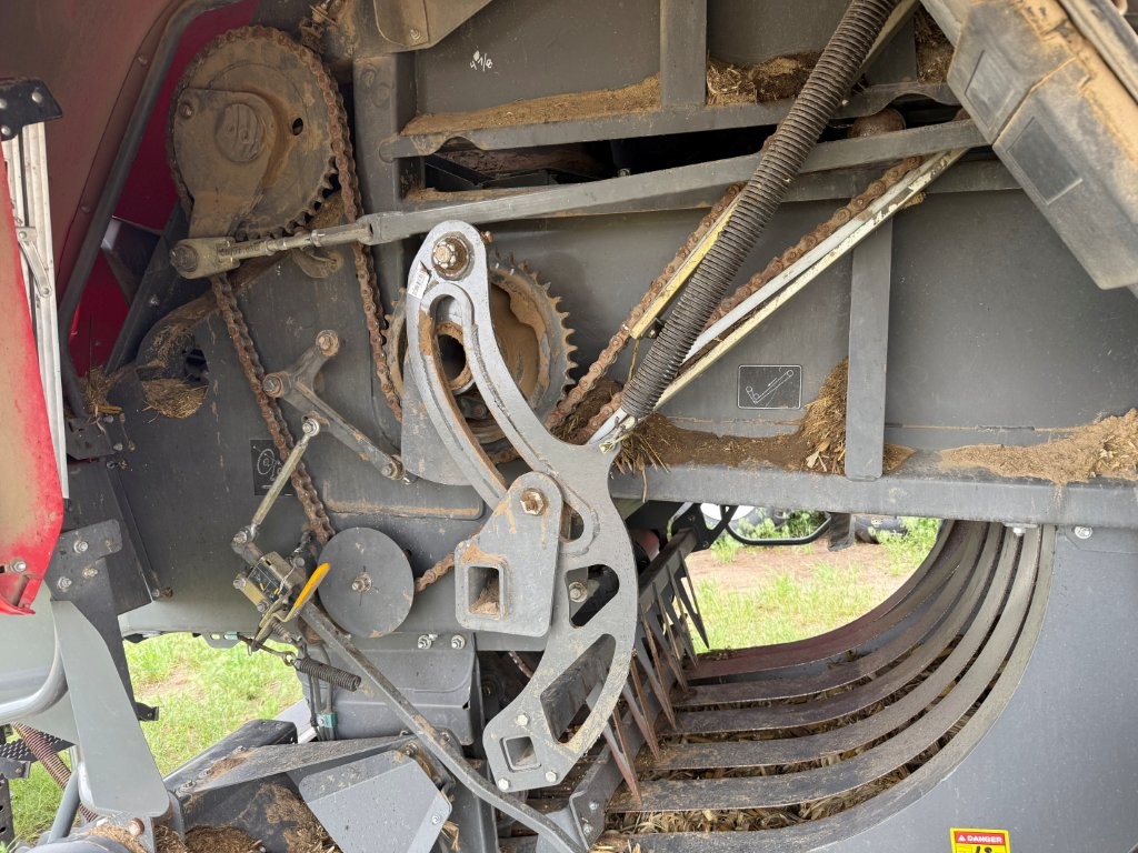 2017 Massey Ferguson 2290 Baler/Big Square