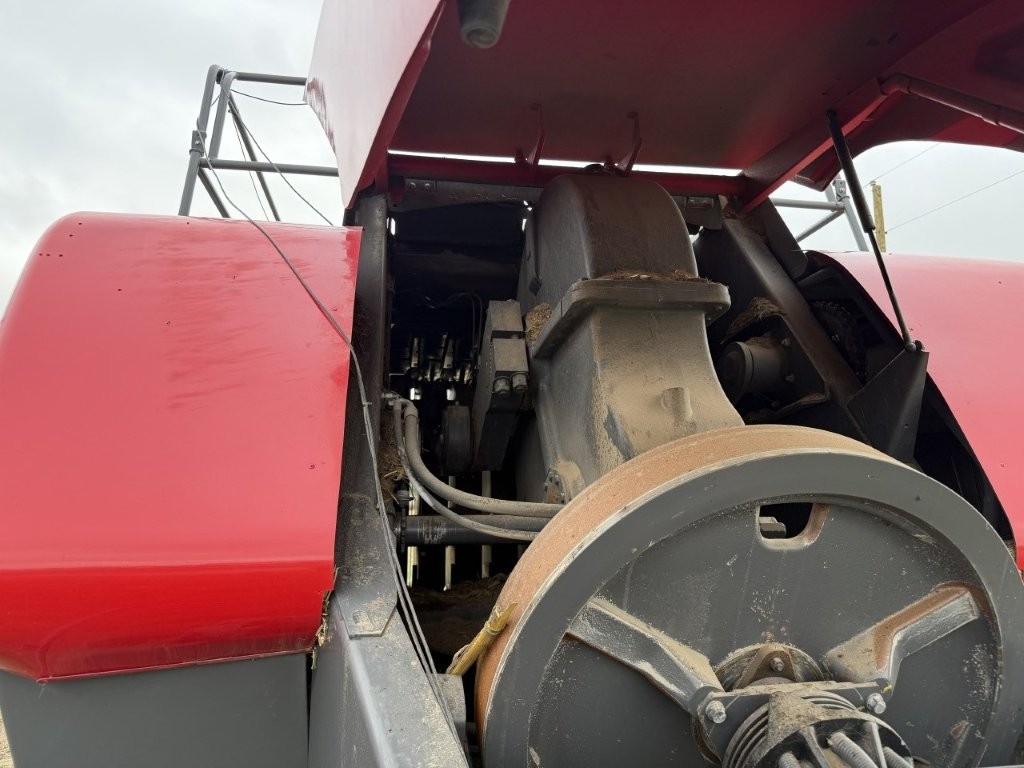 2017 Massey Ferguson 2290 Baler/Big Square