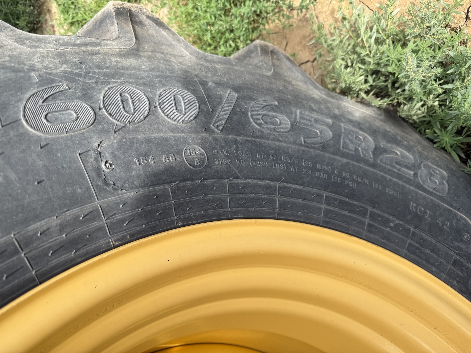 2015 New Holland SPEEDR220 Windrower