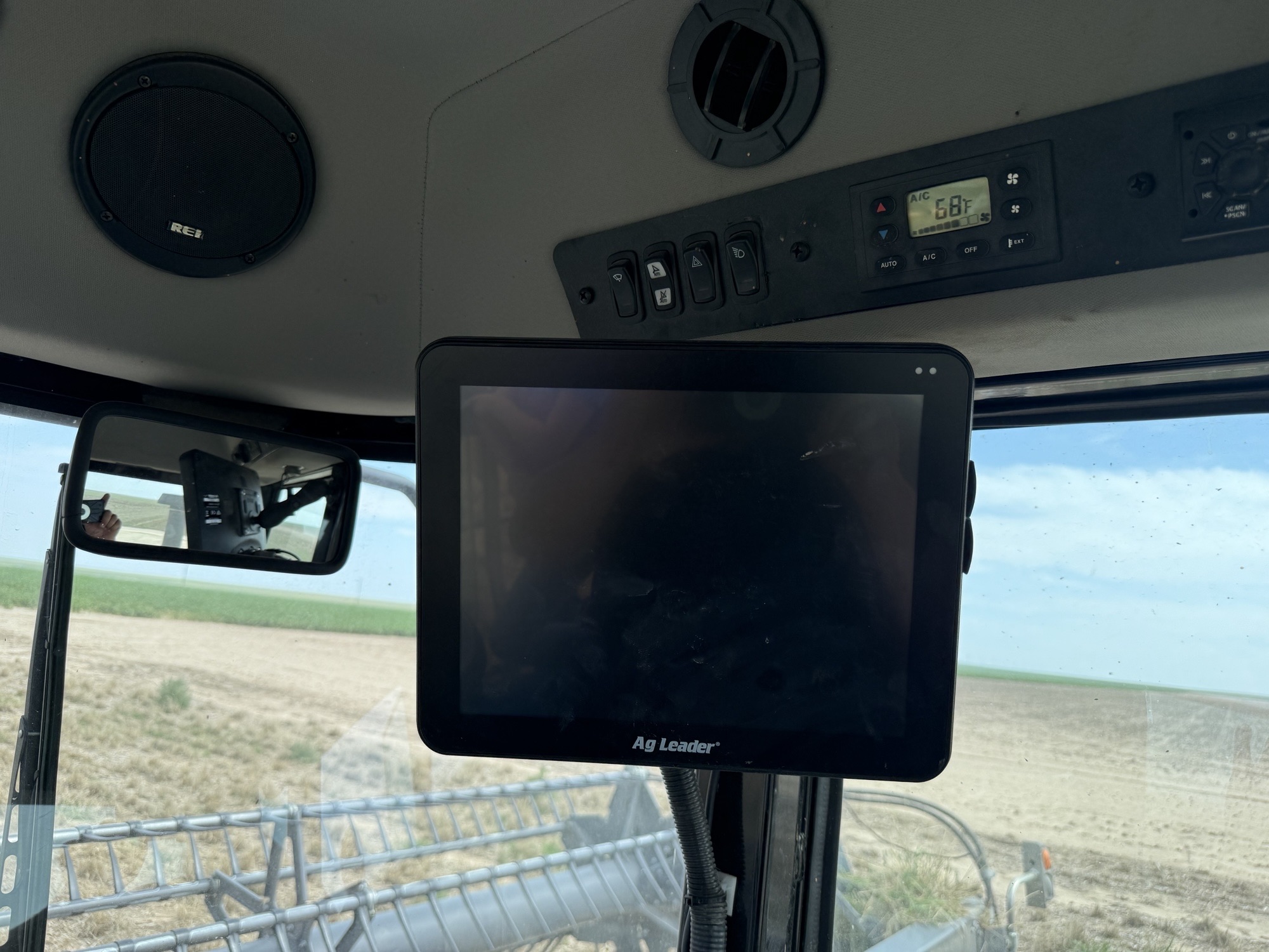 2015 Challenger WR9840 Windrower