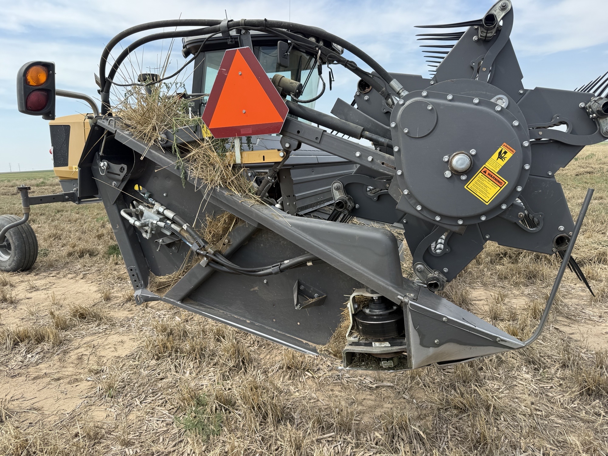 2015 Challenger WR9840 Windrower
