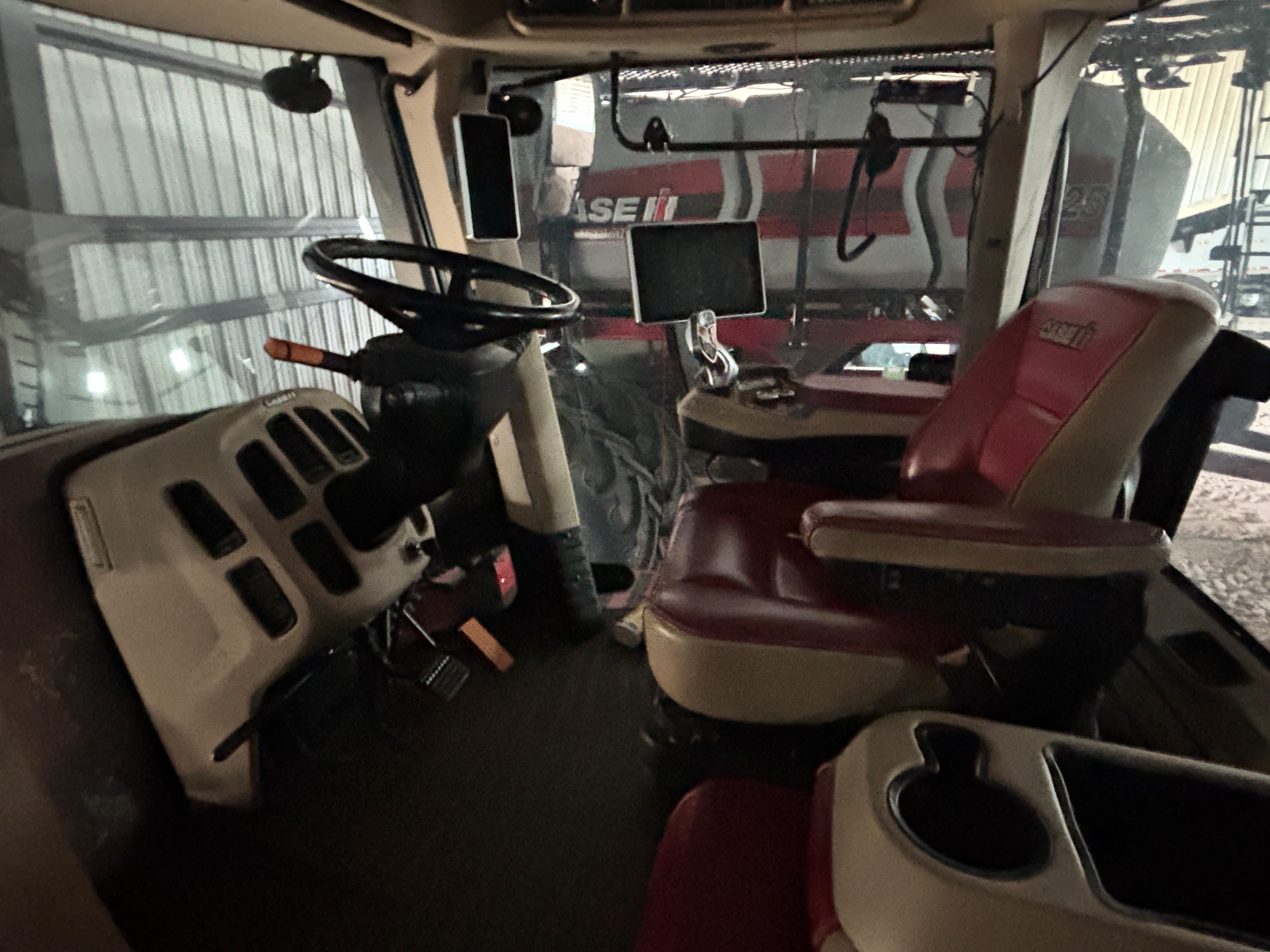 2022 Case IH Steiger 470 AFS Quad Tractor