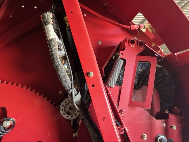 2014 New Holland RB560 Baler/Round