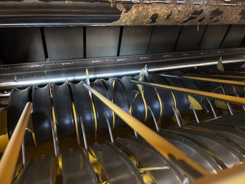 2014 New Holland RB560 Baler/Round