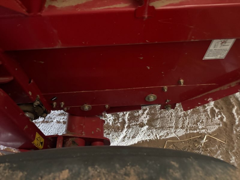 2014 New Holland RB560 Baler/Round