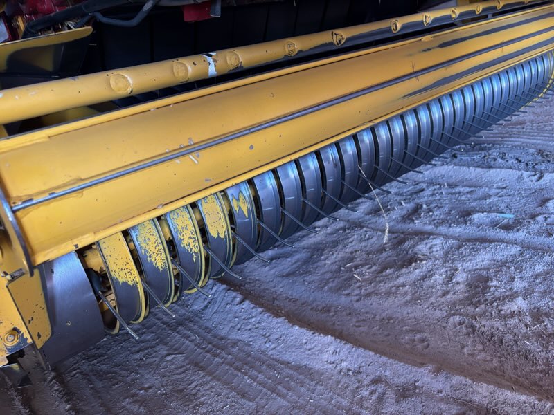 2014 New Holland RB560 Baler/Round