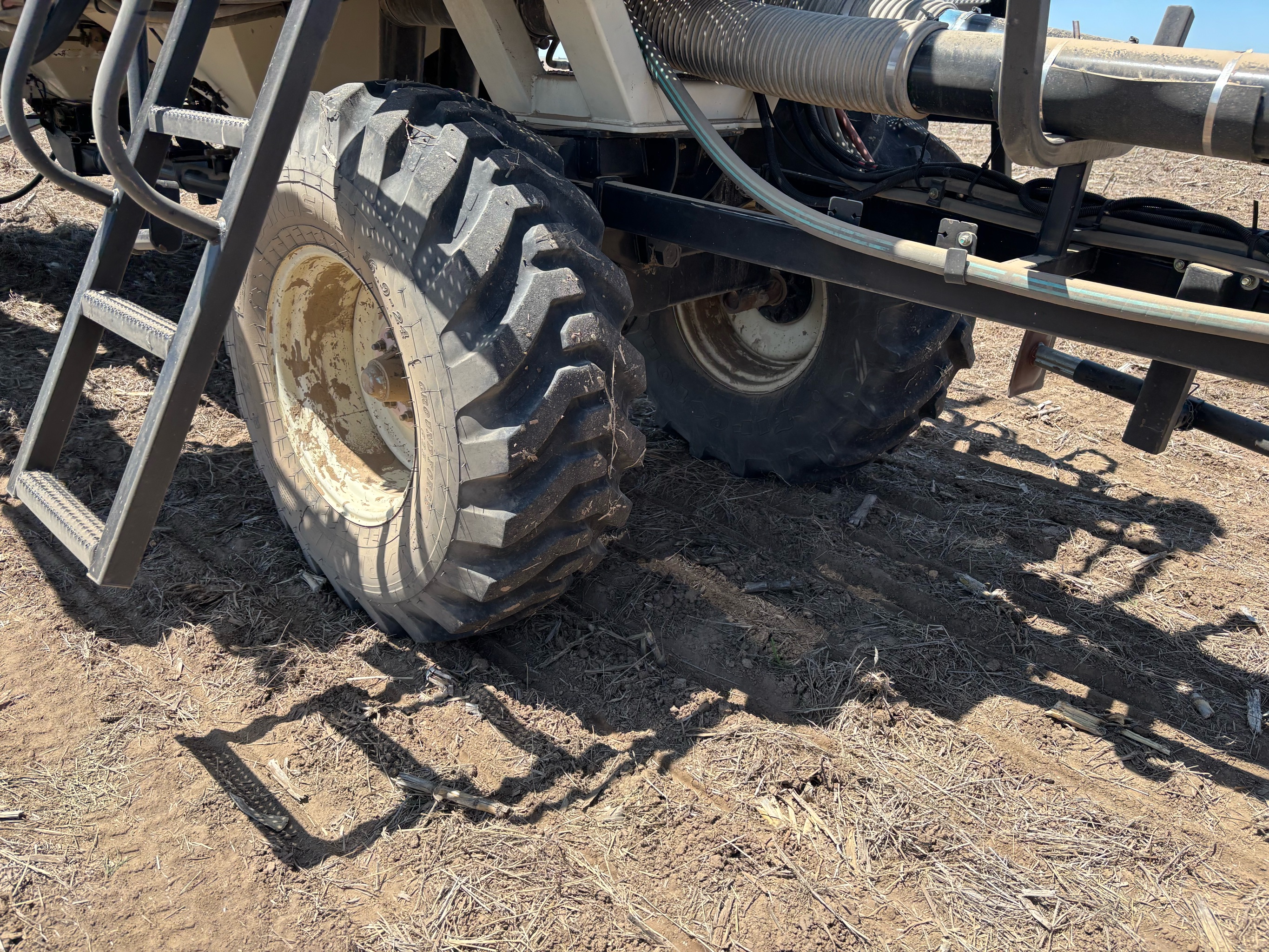 2014 Bourgault 3710 Air Drill