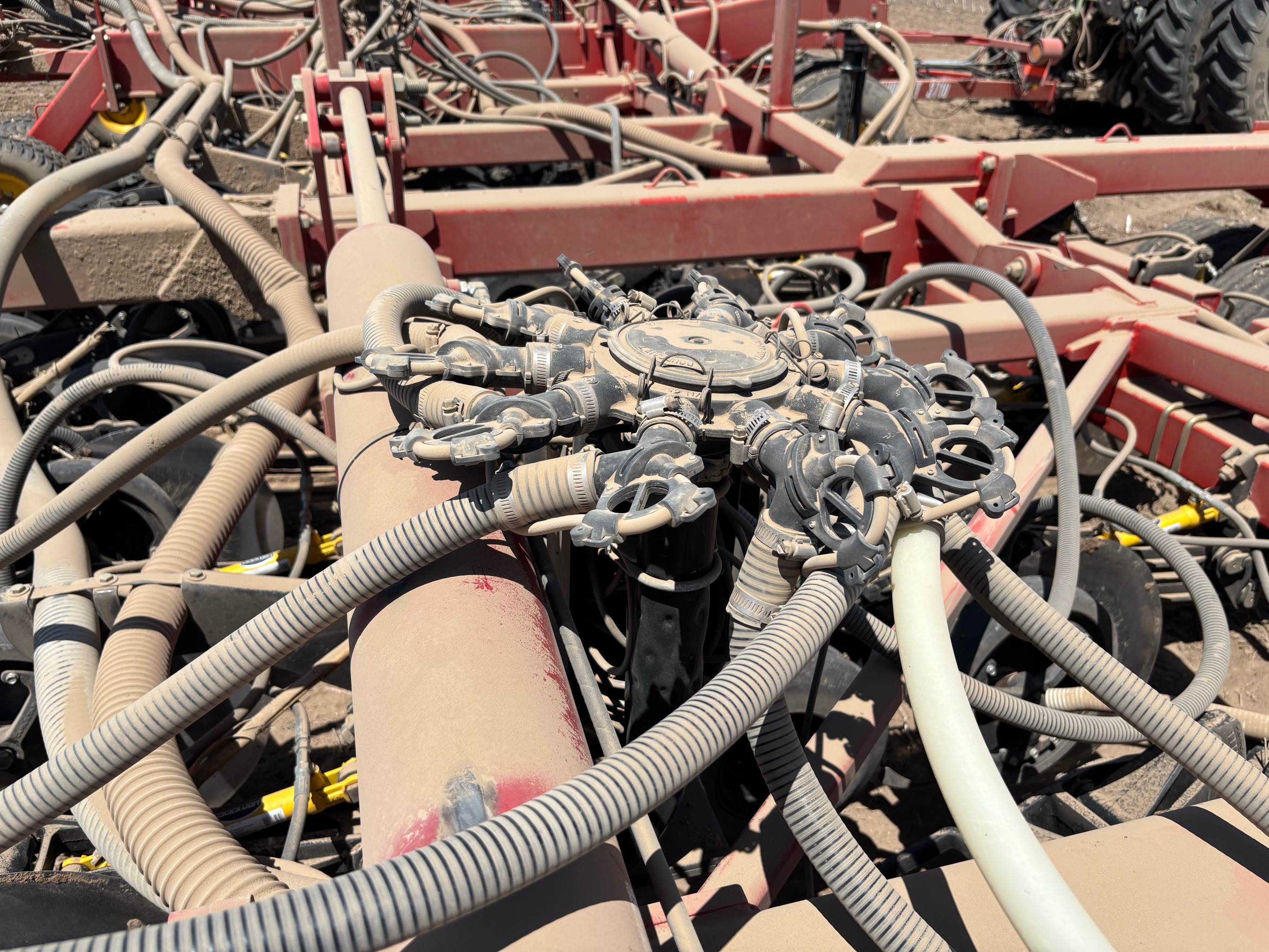 2014 Bourgault 3710 Air Drill
