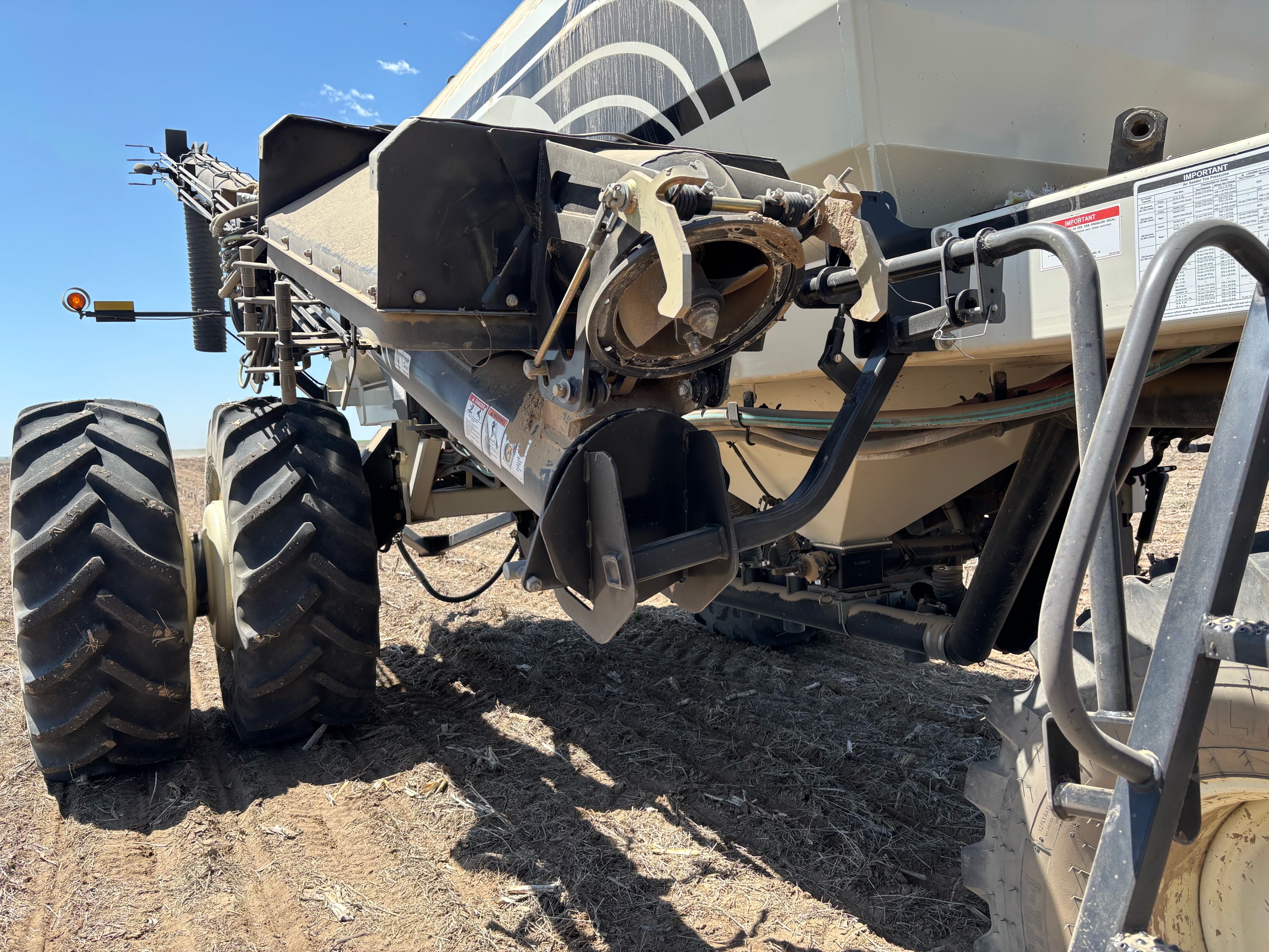 2014 Bourgault 3710 Air Drill