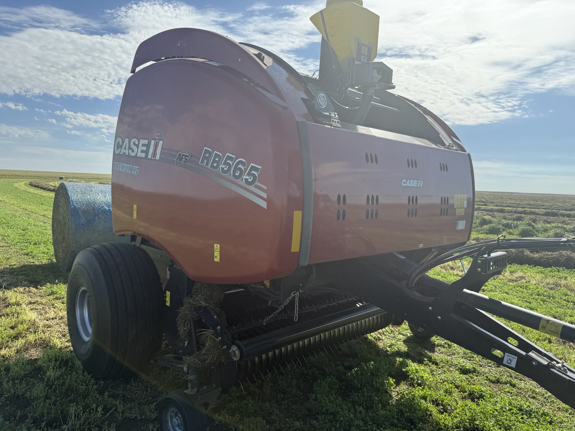 2022 Case IH RB565 Baler/Round