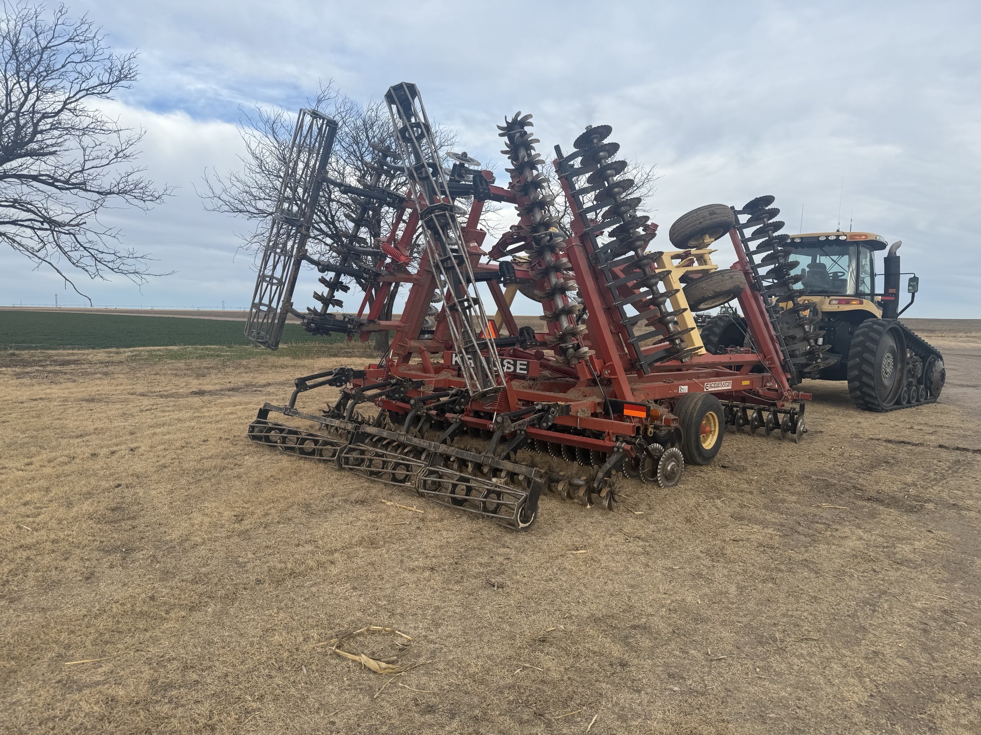 2011 Kuhn EXCELERATOR 8000 Vertical Tillage