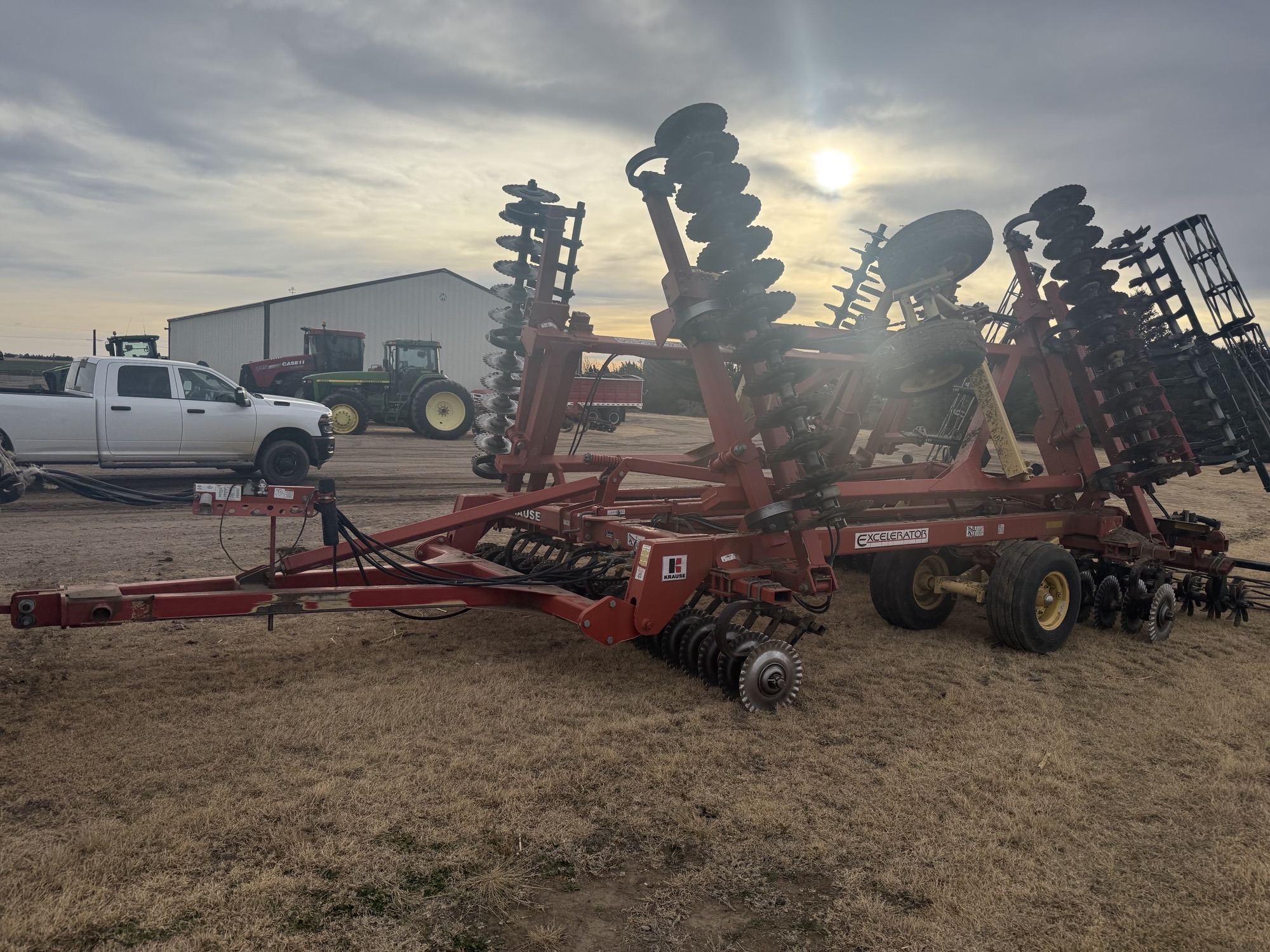 2011 Kuhn EXCELERATOR 8000 Vertical Tillage