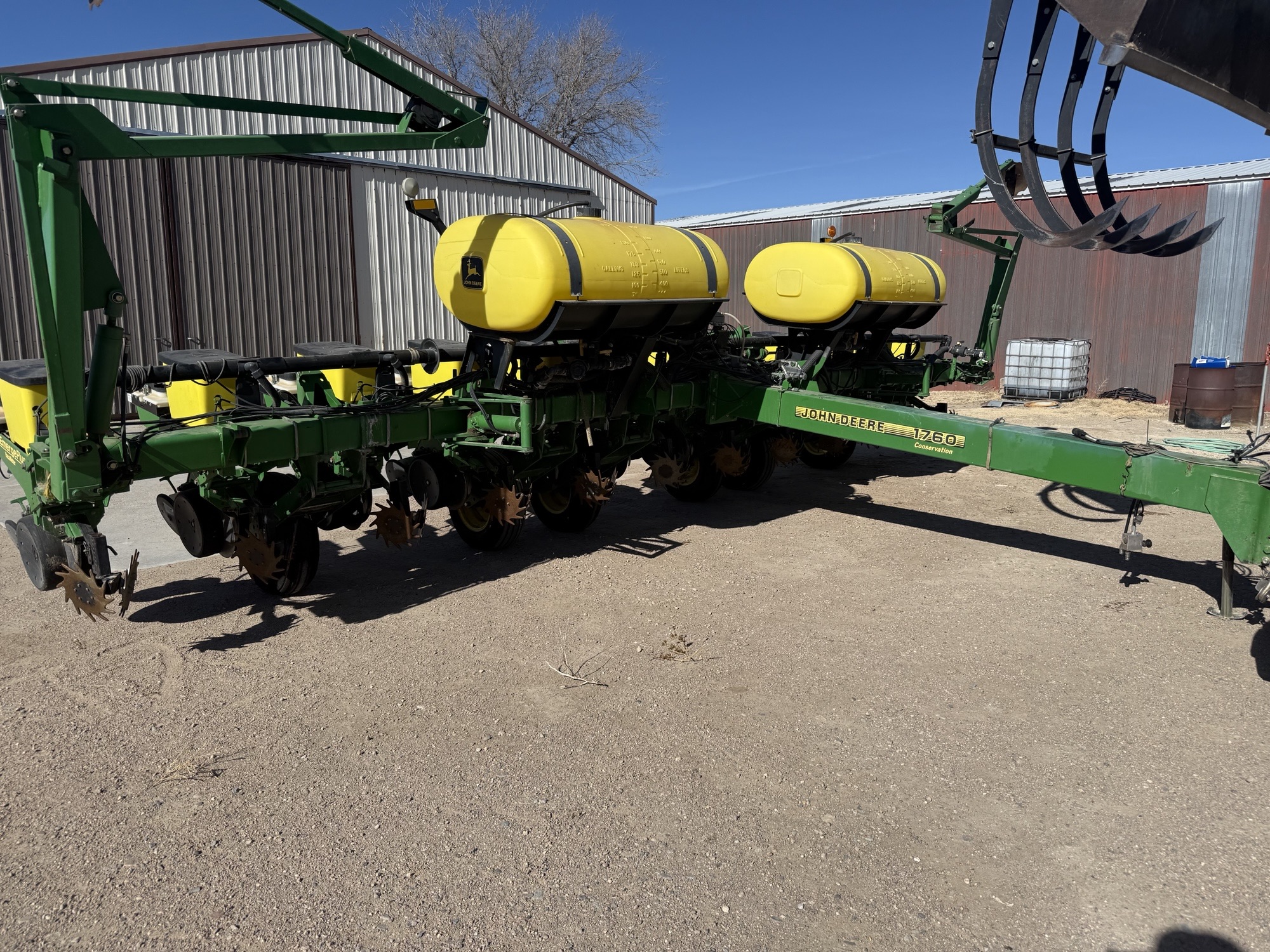 2002 John Deere 1760 Planter