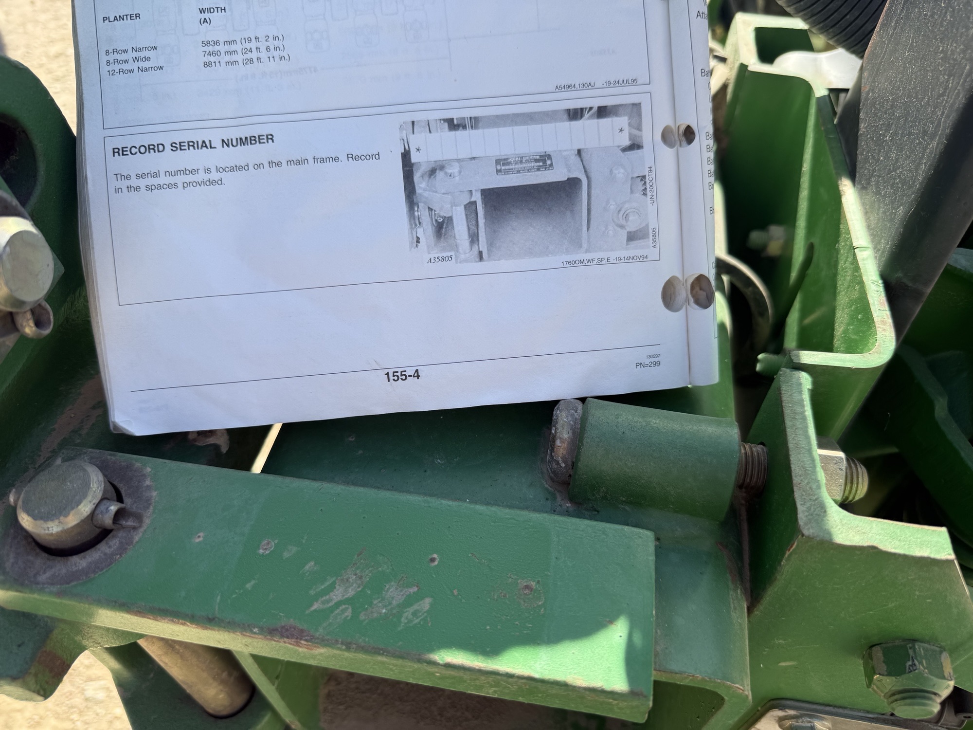 2002 John Deere 1760 Planter