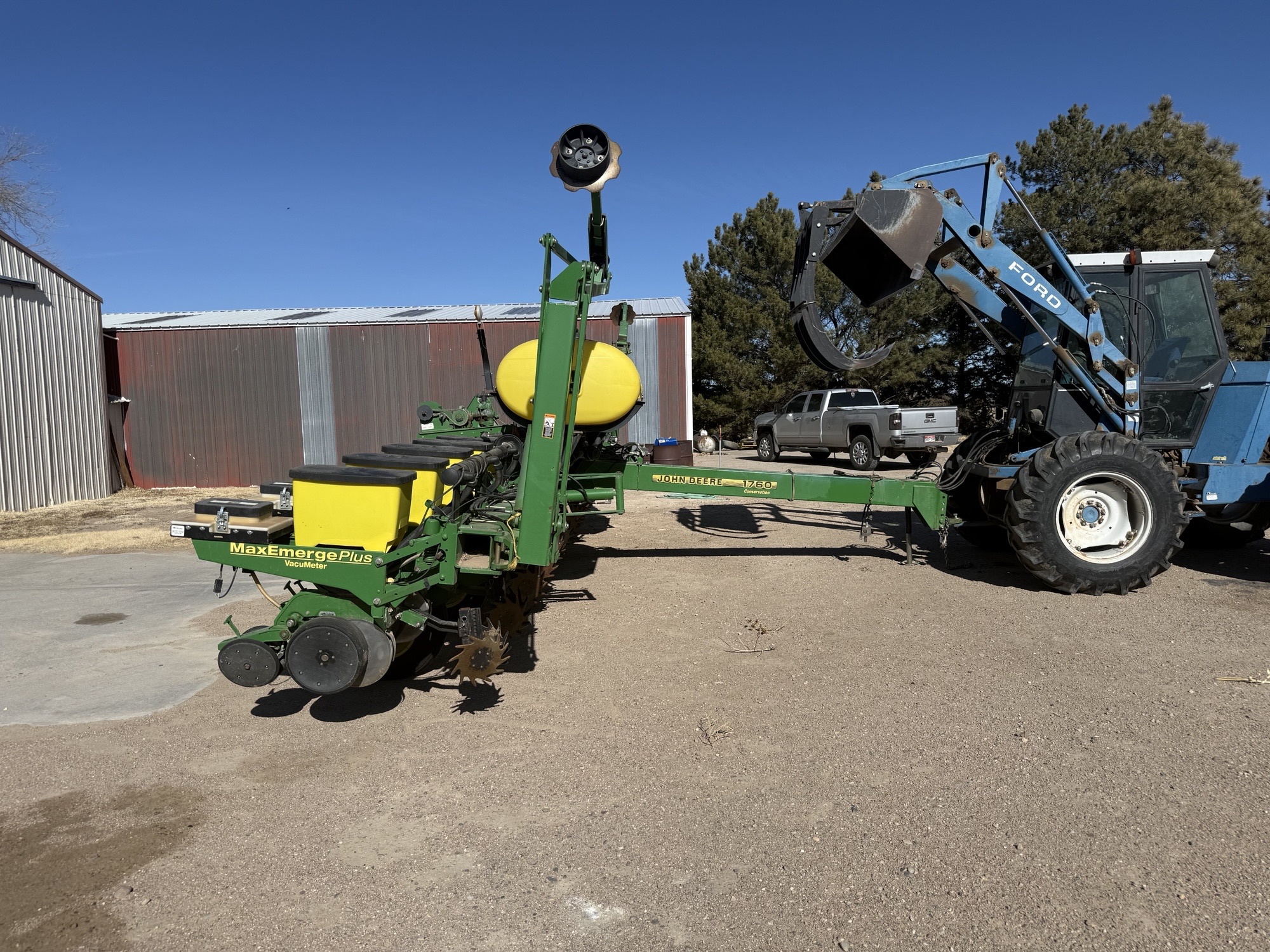 2002 John Deere 1760 Planter