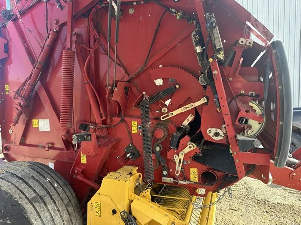2019 New Holland Rollbelt 560 Baler/Round