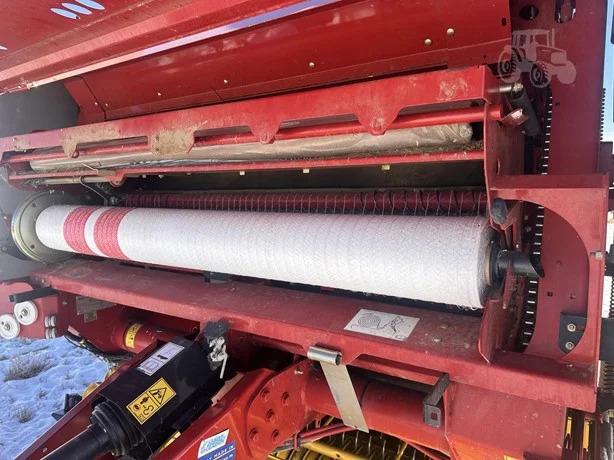 2019 New Holland Rollbelt 560 Baler/Round