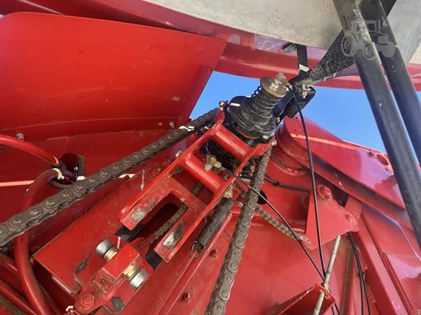 2019 New Holland Rollbelt 560 Baler/Round