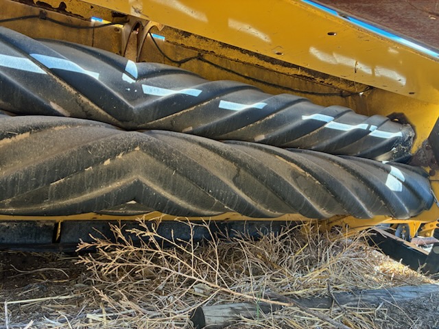 2004 New Holland HS16 Header Hay