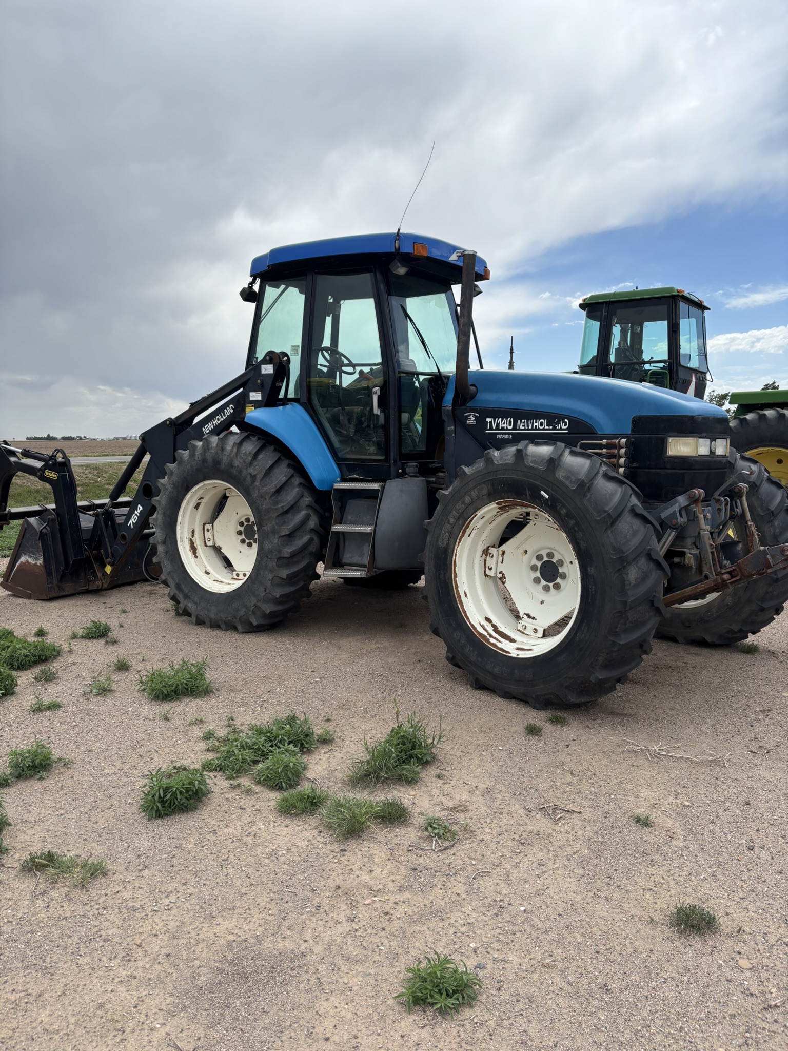 1998 New Holland TV140 Tractor