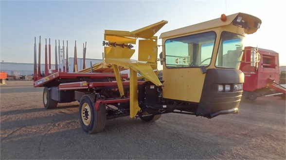 2010 New Holland H9870 Bale Accumulator