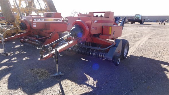 2007 Massey Ferguson 1839 Baler/Square