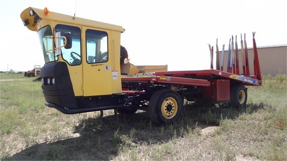 2010 New Holland H9870 Bale Accumulator