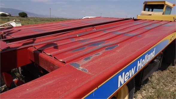 2010 New Holland H9870 Bale Accumulator