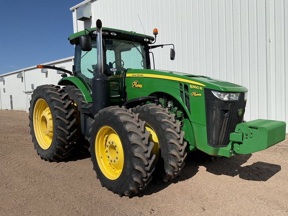 2011 John Deere 8360R Tractor