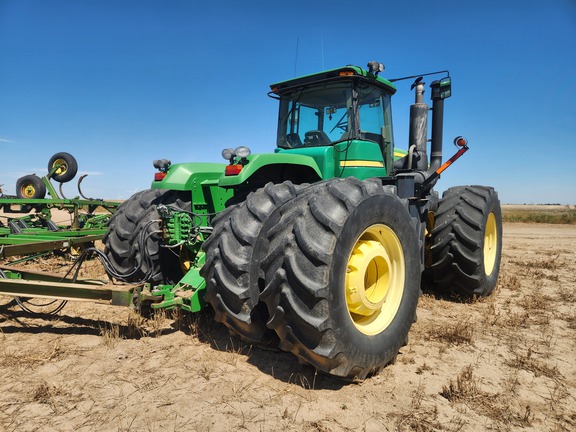 2007 John Deere 9330 Tractor 4WD