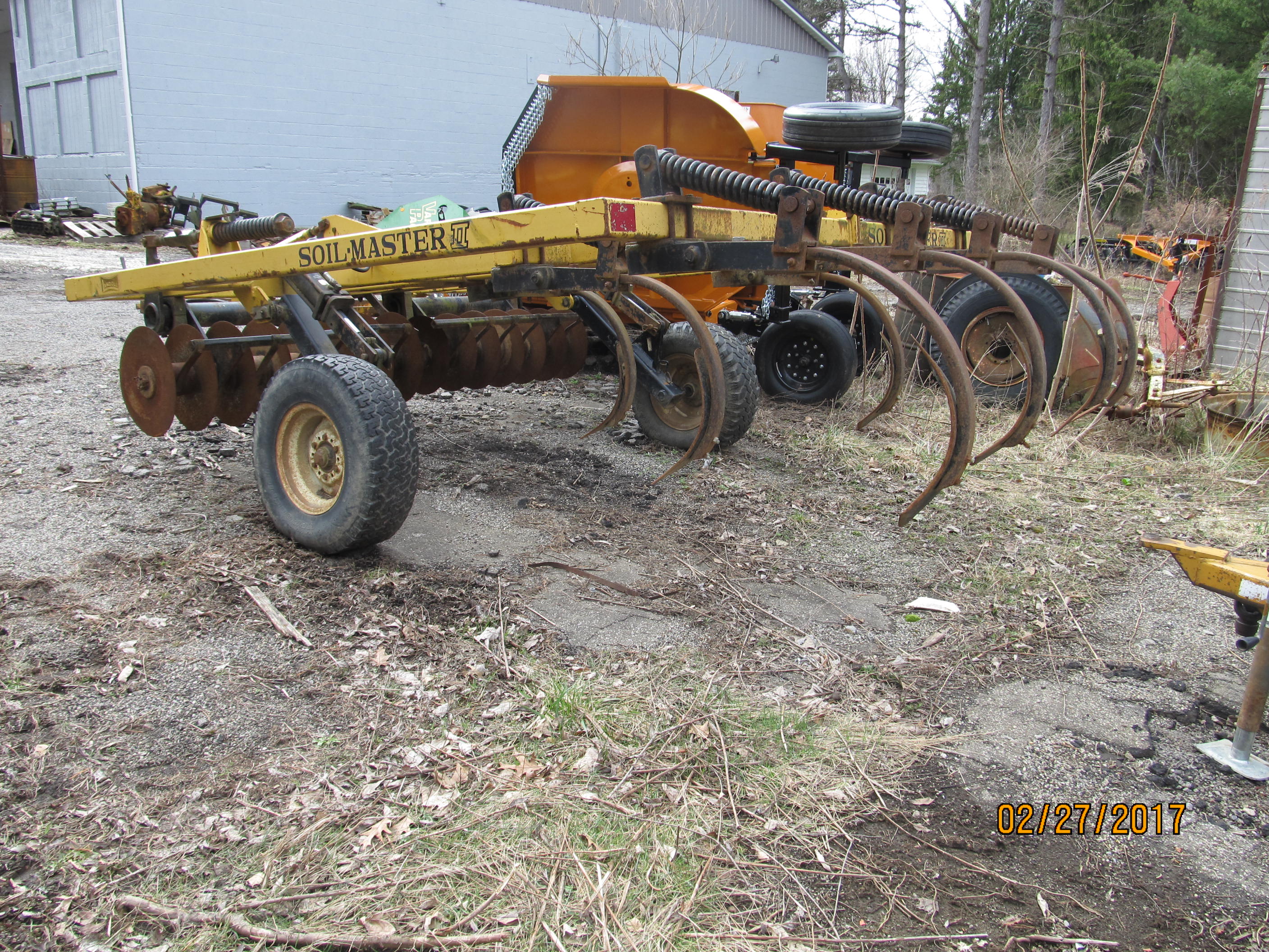 Landoll 1200 Soil Master II Disk Chisel